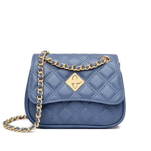 ChainDrape™ – Quilted Charm Shoulder Bag