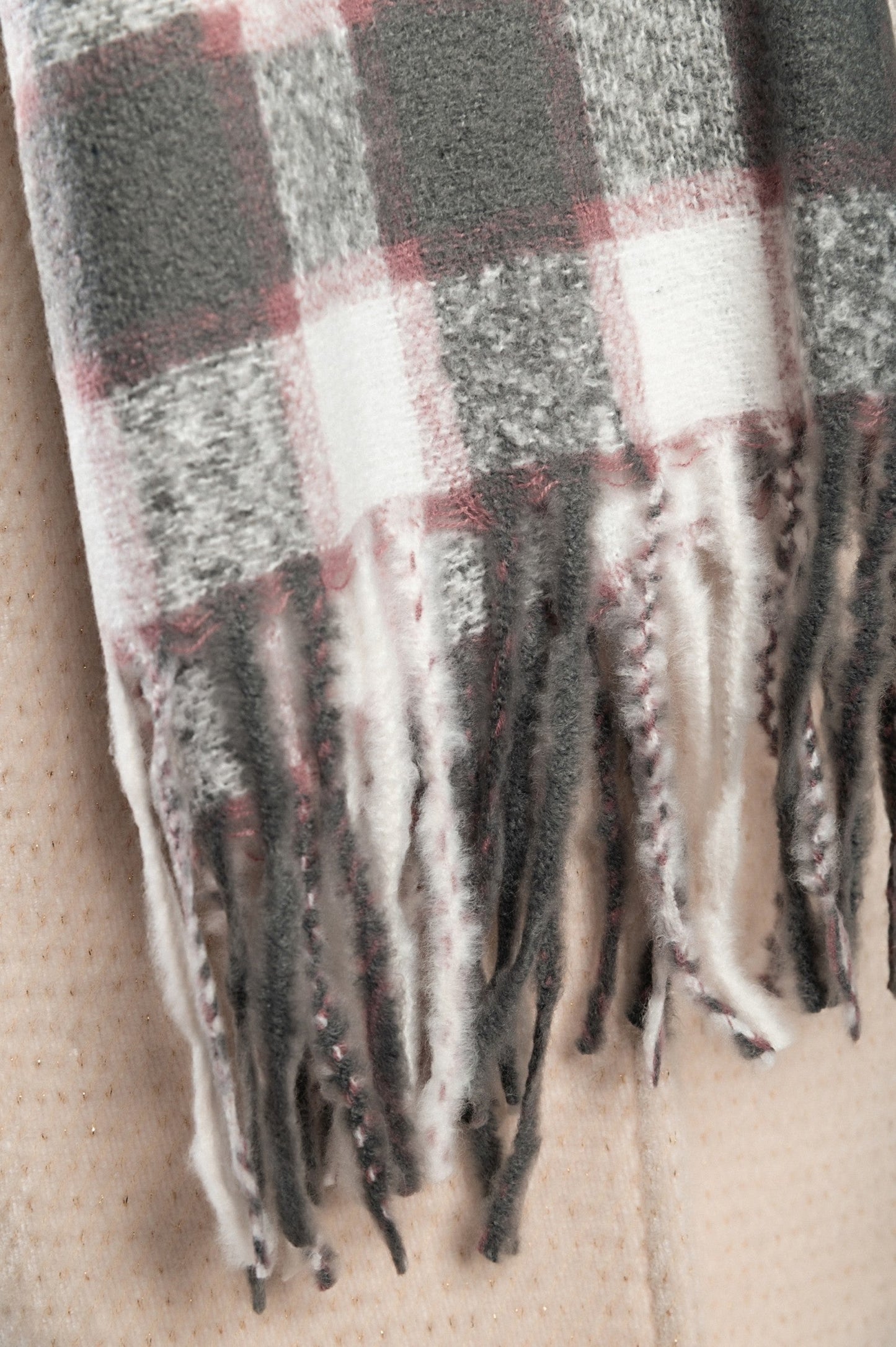 Winter scarf with checkered print, gray